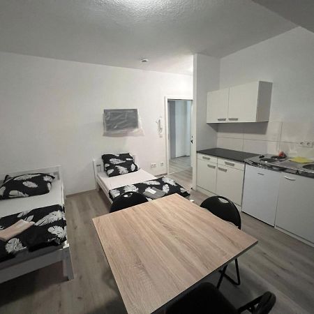 Top Monteurzimmer Duisburg Bagian luar foto