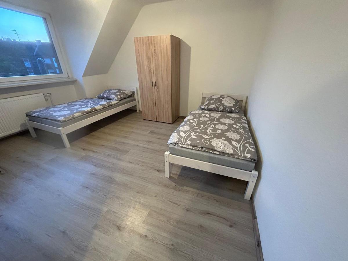 Top Monteurzimmer Duisburg Bagian luar foto